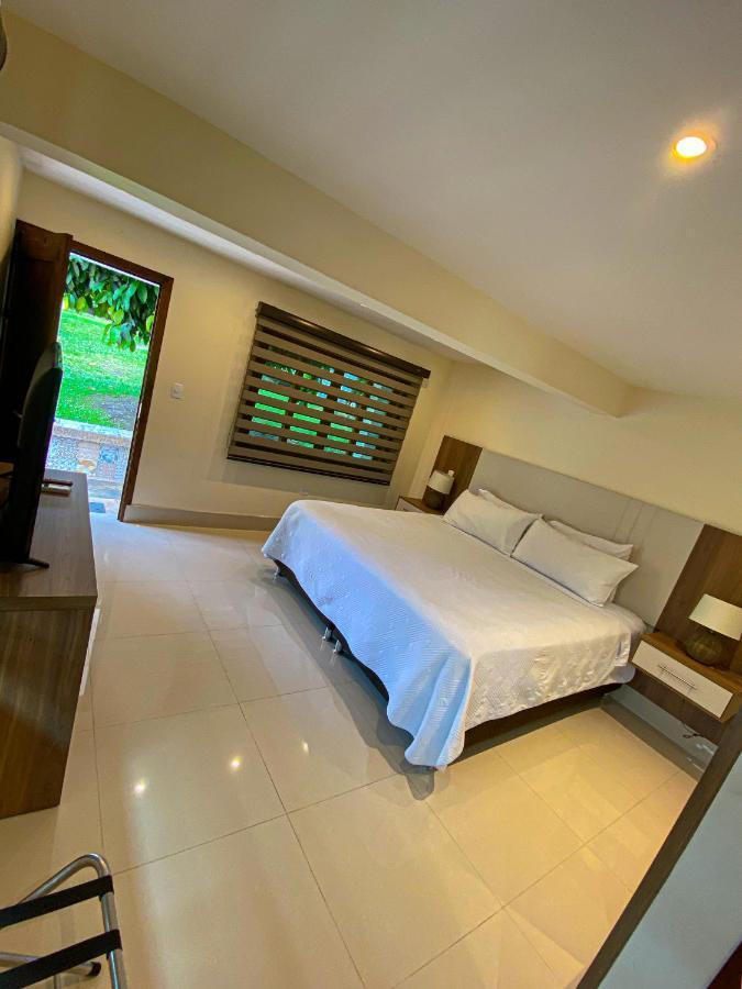 Hotel Campestre Santa Lucia Montenegro Exterior photo